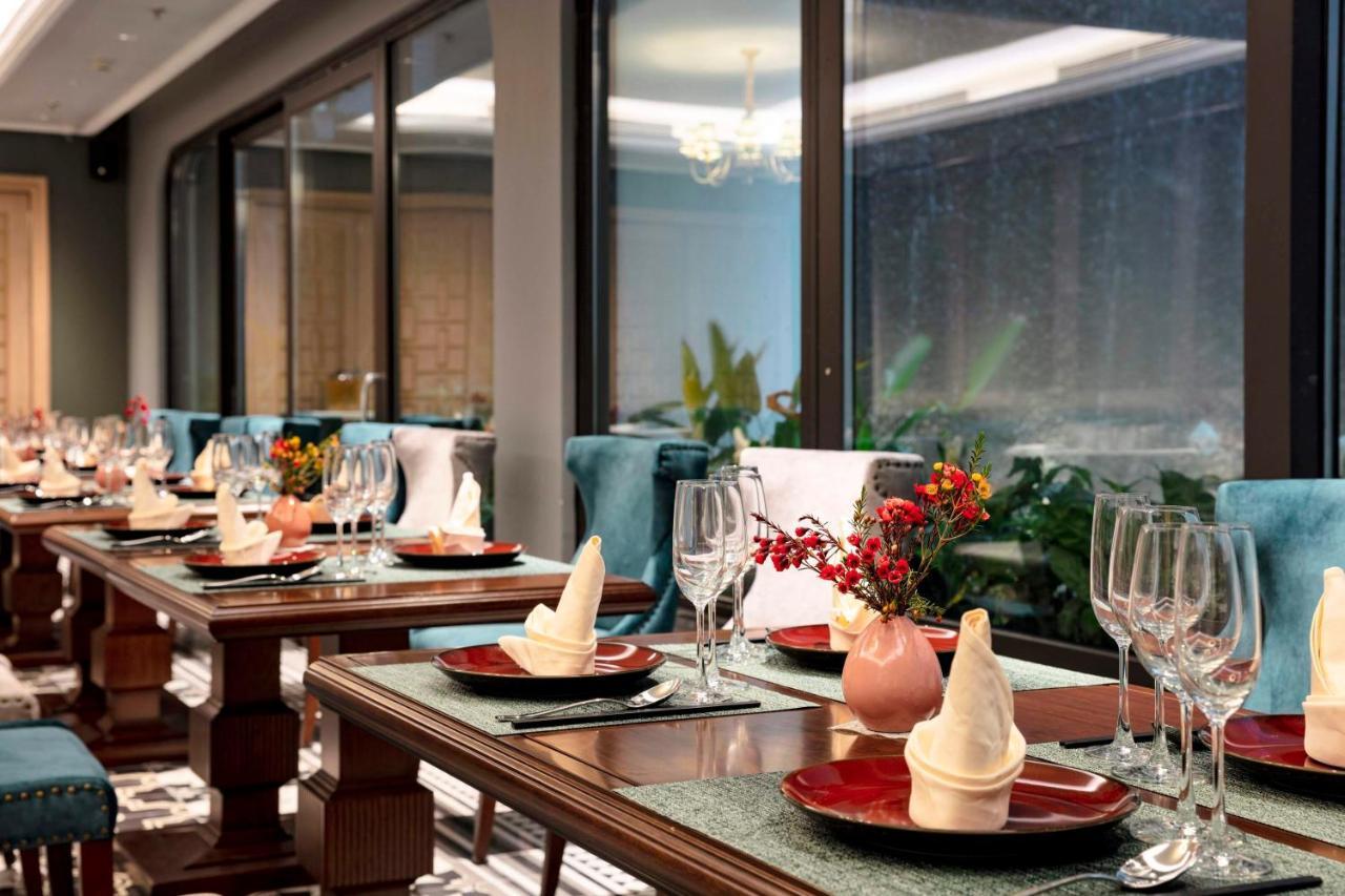 Peridot Grand Luxury Boutique Hotel هانوي المظهر الخارجي الصورة The restaurant