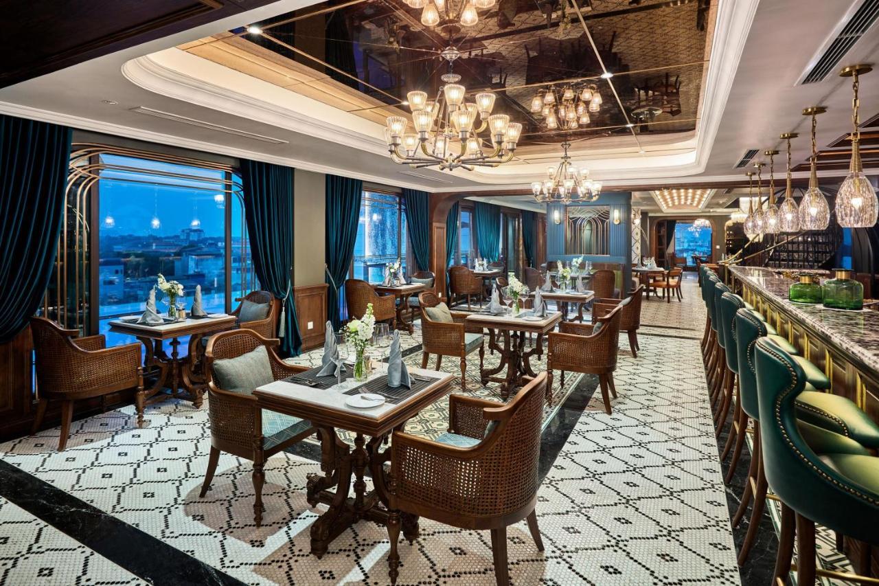 Peridot Grand Luxury Boutique Hotel هانوي المظهر الخارجي الصورة The Bar