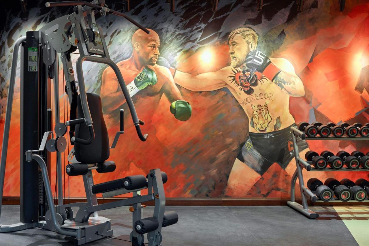 Peridot Grand Luxury Boutique Hotel هانوي المظهر الخارجي الصورة The gym at the National Football Centre